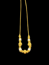 Load image into Gallery viewer, Pearl Choker Necklace
